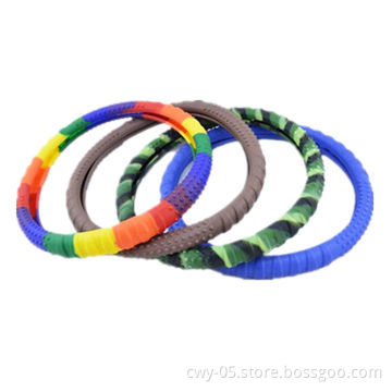 Steering wheel cover, made of silicone material